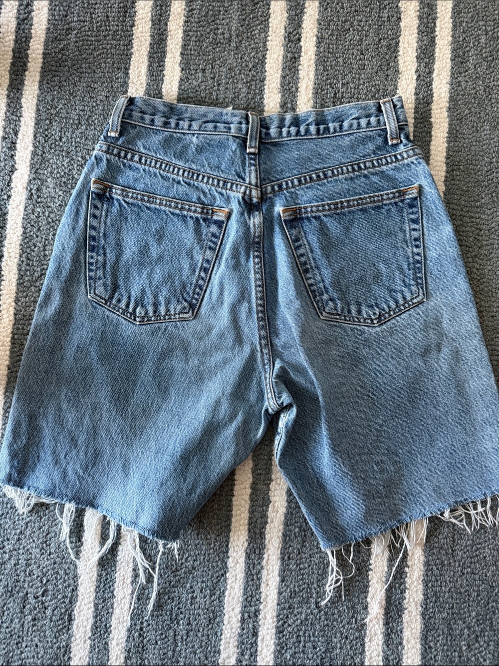 Vintage GAP Classic Light Blue Bermuda - Picture 3 of 3